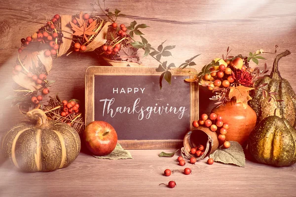 75+ Happy Thanksgiving Messages 2025 (Family, Friends & More)